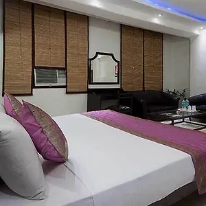 Hotel Sarthak Palace Near Karol Bagh Metro Station New
